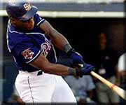 �ʎZ�R�O�O�O�{���ł͎j��Q�T�l�ڂ̉����ł��B