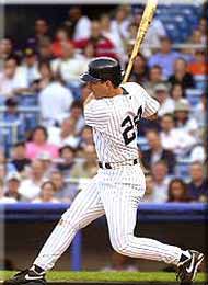 �Q�O�O�Q�N�͂ǂ��̃��j�t�H�[���𒅂邱�ƂɂȂ�̂��B