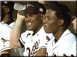 �O��̖������Ȃ����B���������ȃI���W�i���j�Ə��X�������q�B