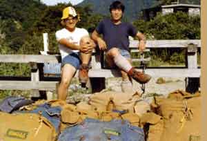 ���r�N��