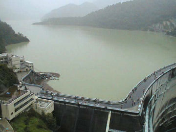 �����_��