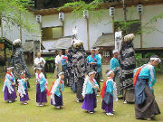 ���r���_�y