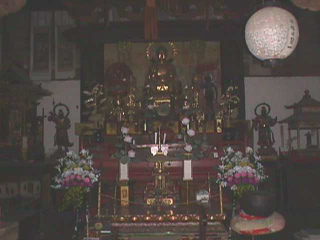 本堂(護摩堂)内はこんな感じ