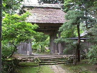 楞厳寺惣門(柿崎城の門を移築?)