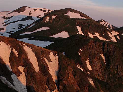 表大雪の夜明け