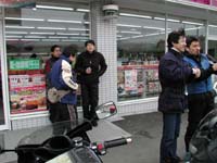 �u�����A�����I�v���̎��ԂɂȂ��Ă�����ɓ��������o�Ă��Ȃ��̂ŁA���̗₽���������Ɋ����Ɍq�����Ă���