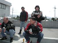 �u�ʐ^���B���v�Ƃ����ƁA�K����l�͂�������Č��ł���������o���l������񂾂��....(^^;