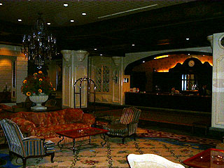 ����O�����h�z�e���B�e���͐̂Ȃ���̃t�����g�����r�[�ɂ��C�ɓ���B