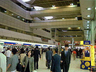 �H�c��`�i�������ۋ�`�j�̃r�b�O�o�[�h�̒��B