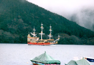 �r�N�g���A��