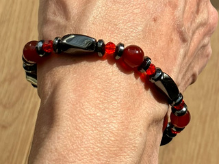 赤メノー磁気ヘマタイトブレスレット