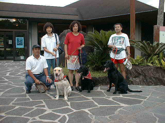 �r�W�^�[�Z���^�[