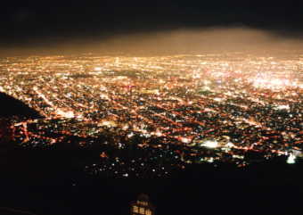 萌え岩山の夜景♪