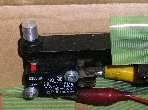 �}�C�N���X�C�b�`