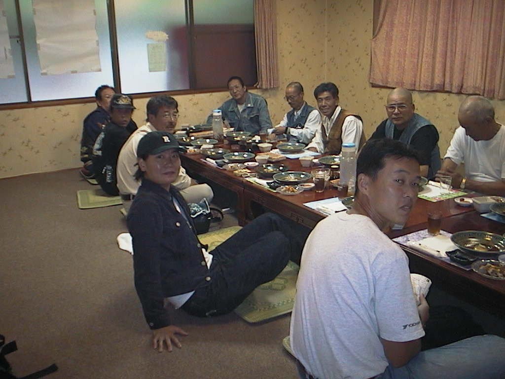 �݂�Ȃ̊�ɑ����̔�ꂪ�E�E�E