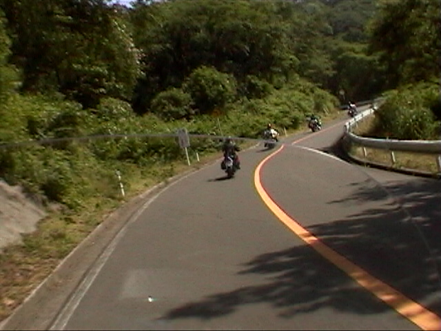 �j����擪�ɑ����R��͏������C�_�[