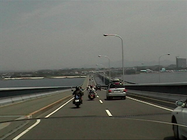 ���i�Α勴��