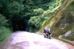 �V��g���l��