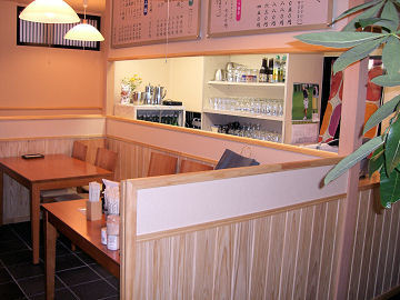 �y���X���i�e�[�u���j